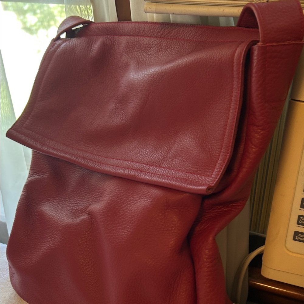 Red Leather bag - NWOT - Handcrafted - Picture 3 of 4